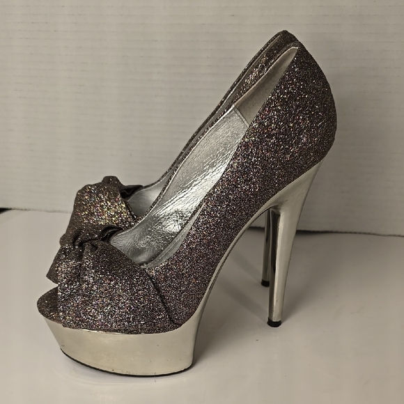 Glittery Silver Peep Toe Heels - Picture 4 of 7